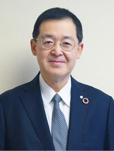 兼間 祐二氏